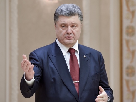 Порошенко: Предоставление президенту права приостанавливать полномочия местных советов является обоснованным