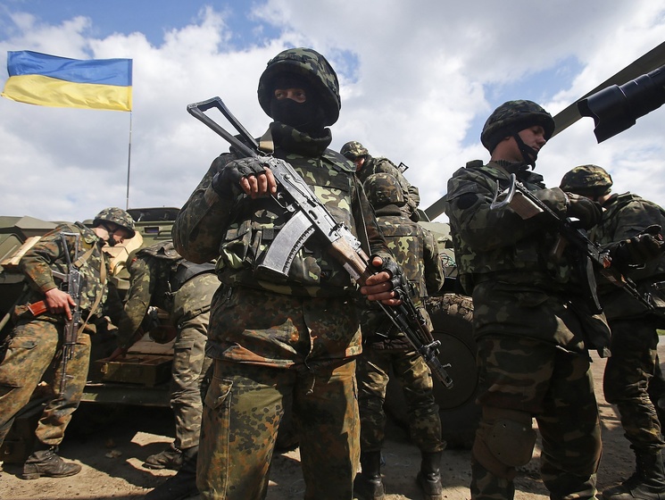 Пресс-центр АТО: Боевики 10 раз обстреляли позиции украинских войск с начала суток