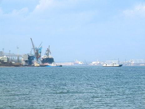 Порт Южный крупнейший в Украине