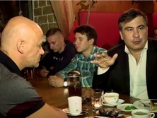 Михаил Саакашвили поужинал в кафе "У Ангеловых"