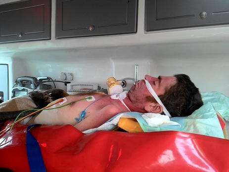 Из плена боевиков освобождены двое украинских военнослужащих. Фоторепортаж