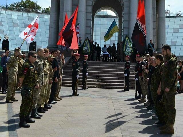 "Правый сектор": В Киеве состоялось чествование грузинского добровольца ДУК Лашкхиа, погибшего под Мариуполем