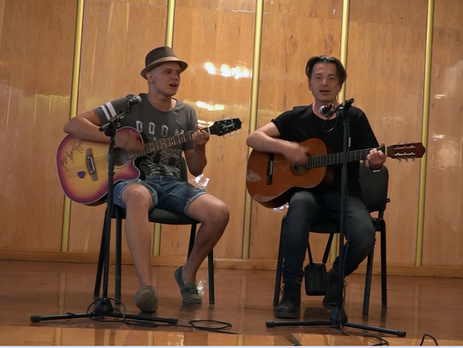 СМИ: Экс-фронтмен группы 