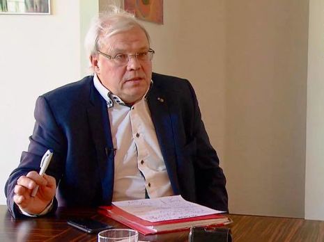 ﻿Австрійському журналістові Вершютцу дозволили в'їжджати в Україну