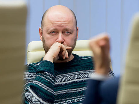 ﻿Порошенко – злодійкуватий, нещирий, але з досвідом і яйцями, Зеленський – харизматичний, але хамовитий і боязкий. Вам який більше до вподоби?