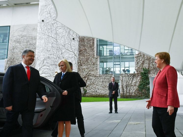 Меркель и Порошенко поддержали прекращение огня на Донбассе с 18 апреля