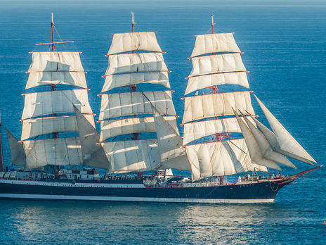 Эстония и Польша запретили заходить в свои воды российскому судну с курсантами из Крыма