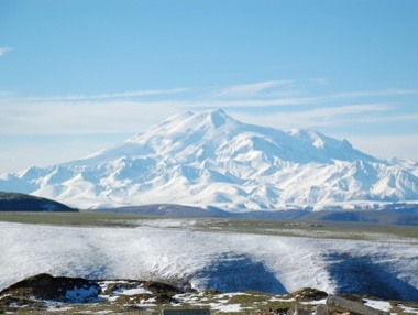 Донецкие альпинисты хотят назвать одну из вершин Кавказа именем "ДНР"