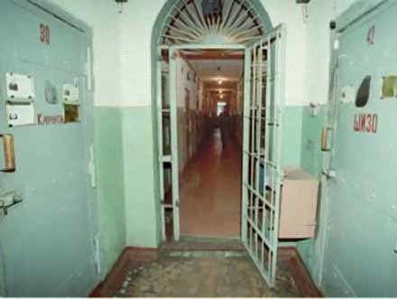 СМИ: В киевском изоляторе повесился заключенный