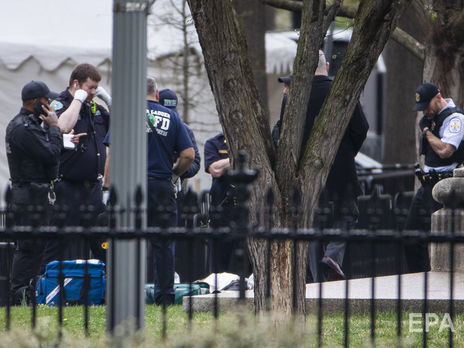 ﻿У США чоловік підпалив себе біля Білого дому 