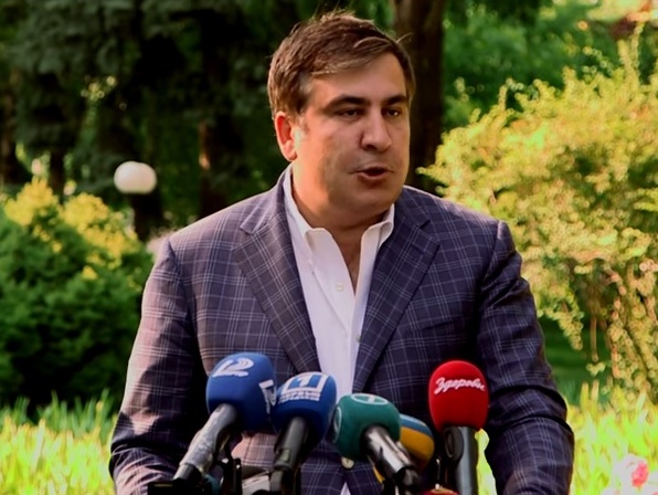 Саакашвили: Судья выпустила двух милиционеров, которые были взяты с поличным на взятке