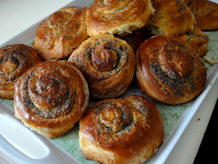 В России производителей булочек с маком приговорили к восьми годам колонии