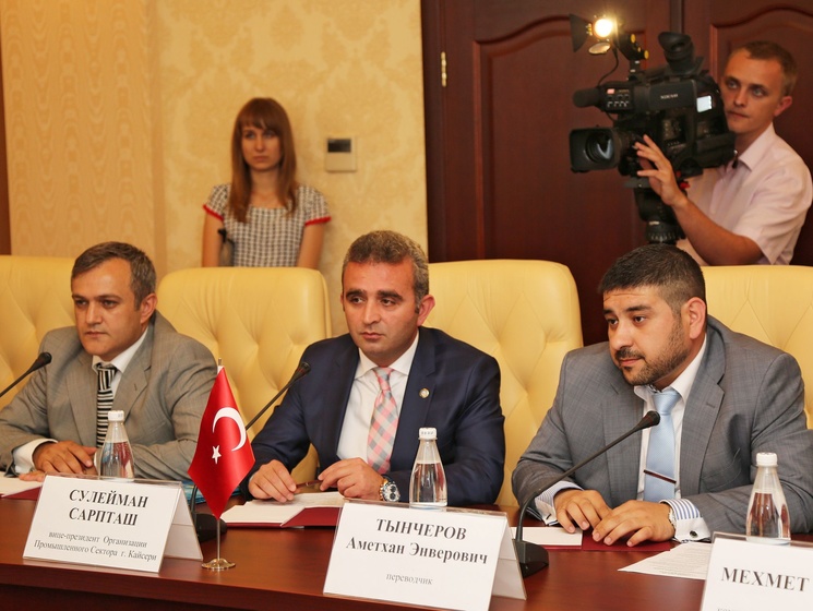 Аксенов: Турецкие бизнесмены планируют вложить в аннексированный Крым $12 млрд