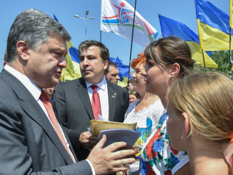 Порошенко призвал Раду запретить отпускать под залог коррупционеров