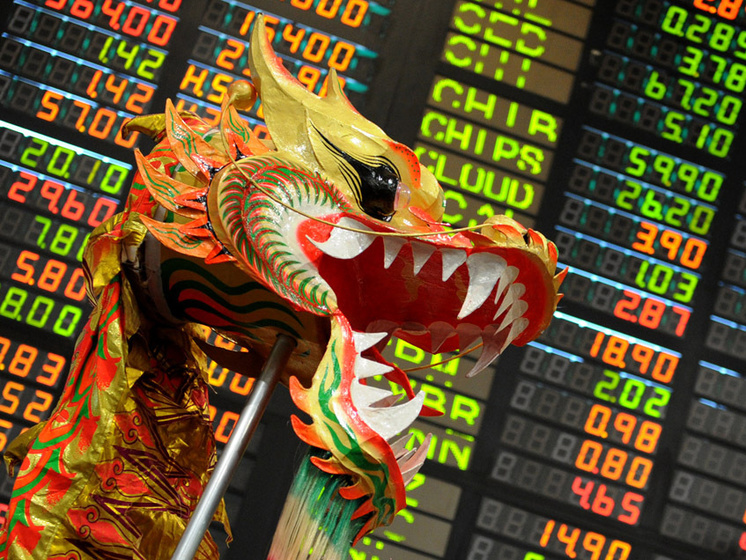 Падение цен на рынке акций Китая продолжается