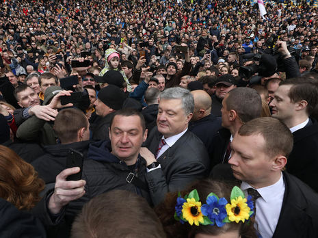 Порошенко о неявке Зеленского на дебаты: Это обман избирателей и попытка пересидеть