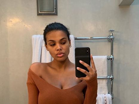 Беременная жена Касселя Кунаки снялась голой для журнала Photo