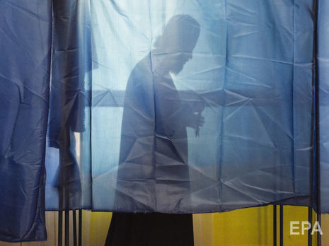 ﻿Команда Зеленського: У деяких регіонах зараз великий недобір людей у дільничні комісії. Це може свідчити про спроби зірвати вибори