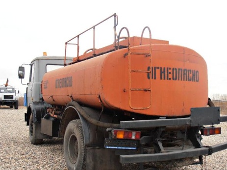 В Винницкой области перевернулась автоцистерна – на дорогу вылилось около 15 тонн дизельного топлива 