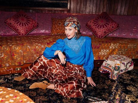 Собчак в Африке исполнила танец рабыни Изауры