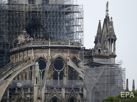﻿Пожежу в соборі Паризької Богоматері повністю ліквідували