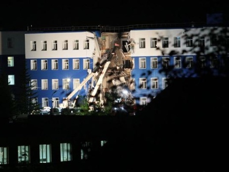 Обрушение казармы в Омске: В минобороны РФ сообщают о 18 погибших