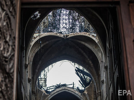 Собор Парижской Богоматери вспыхнул из-за проблем с электрикой – криминалисты