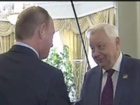 В сети появилась песня 