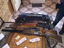 СБУ изъяла арсенал оружия в Мукачево. Фоторепортаж