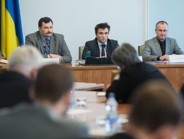 Таранов, Климкин и Грицак рассказали иностранным послам о ситуации в Мукачево