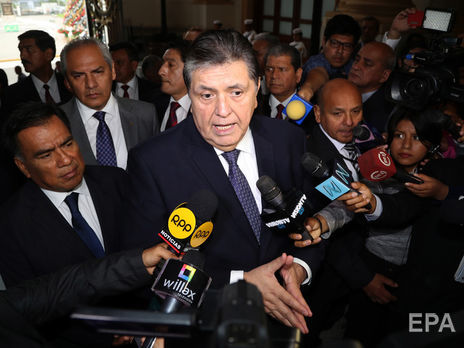 ﻿Підозрюваний у корупції колишній президент Перу вкоротив собі віку під час арешту