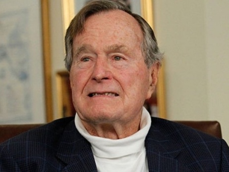 Буш-старший госпитализирован с переломом шейного позвонка