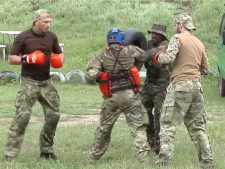 Украинских пограничников обучают инструкторы из Израиля. Видео