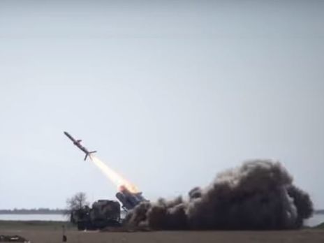 Турчинов показал, как готовят к новым испытаниям комплекс крылатых ракет 