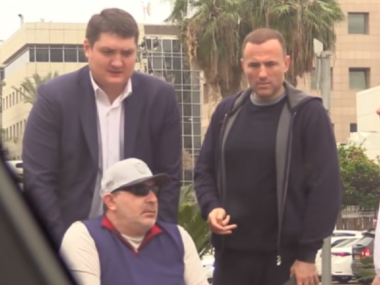 После первого тура выборов в Украине Фукс посещал Коломойского в Израиле – "Схемы"