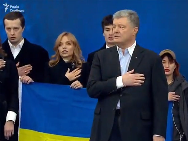 Порошенко прибыл на дебаты на НСК "Олимпийский" 