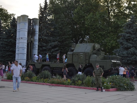 СМИ: Крымчан агитируют вступать по контракту в российскую армию