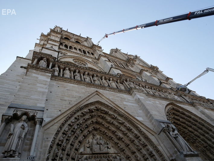 Прокуратура Парижа начала расследование из-за попыток кражи пожертвований на собор Парижской Богоматери