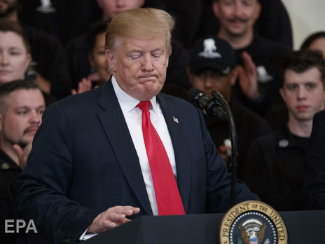 Рейтинг Трампа в США упал после публикации доклада спецпрокурора Мюллера