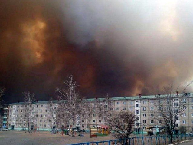 ﻿У Забайкальському краї РФ унаслідок природних пожеж згоріло понад 100 будинків, постраждало приблизно 30 осіб