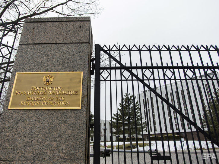 Посольство РФ в Вашингтоне опубликовало доклад о "русофобии" в США
