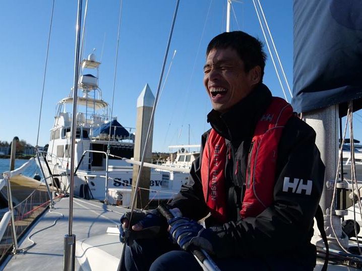 Незрячий моряк из Японии пересек Тихий океан на яхте. Это его вторая попытка и, возможно, первый случай в мире