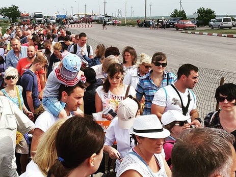 Летний сезон в Крыму – 2015: дешевый бензин, дорогая еда и капризные россияне