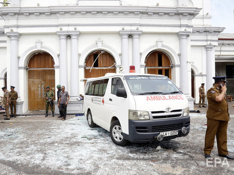 Жертвами серии взрывов на Шри-Ланке стали 35 иностранцев