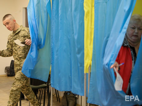﻿У день виборів в Україні поліцейські одержали багато повідомлень про замінування. Дзвінки надходять із тимчасово окупованих територій – МВС 