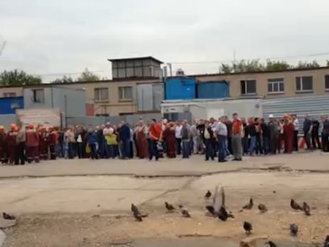 СМИ: В Москве из-за задержек по выплате зарплат бастуют строители метро