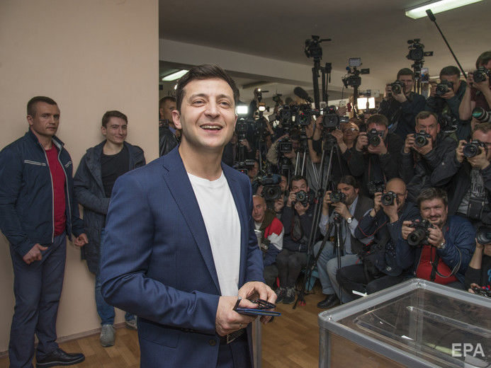 Во втором туре президентских выборов за Зеленского проголосовали 73,2% опрошенных, за Порошенко – 25,3% – 