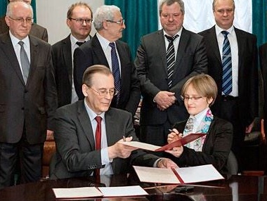 Российский оппозиционер Навальный: Дочь Путина занимает должность зампроректора МГУ