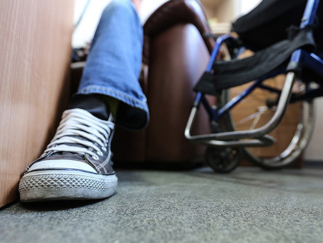 В Рязани женщину с ребенком, страдающих от ДЦП, выгнали из храма