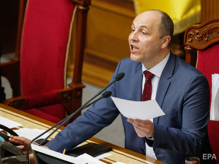 Парубий заявил, что законопроект об украинском языке поддерживают большинство фракций